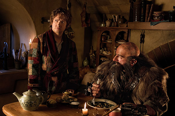 (L-r) MARTIN FREEMAN as Bilbo Baggins and GRAHAM McTAVISH as Dwalin in the fantasy adventure “THE HOBBIT: AN UNEXPECTED JOURNEY,” a production of New Line Cinema and Metro-Goldwyn-Mayer Pictures (MGM), released by Warner Bros. Pictures and MGM.
