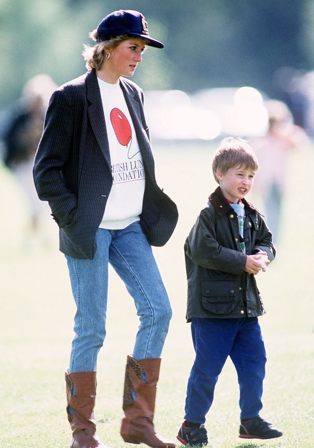 PRINCESS-DIANA-AND-PRINCE-WILLIAM-WATCHING-POLO-AT-WINDSOR